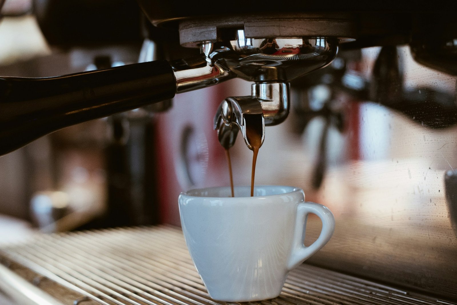 Wassertank einer Kaffeemaschine im Alltag