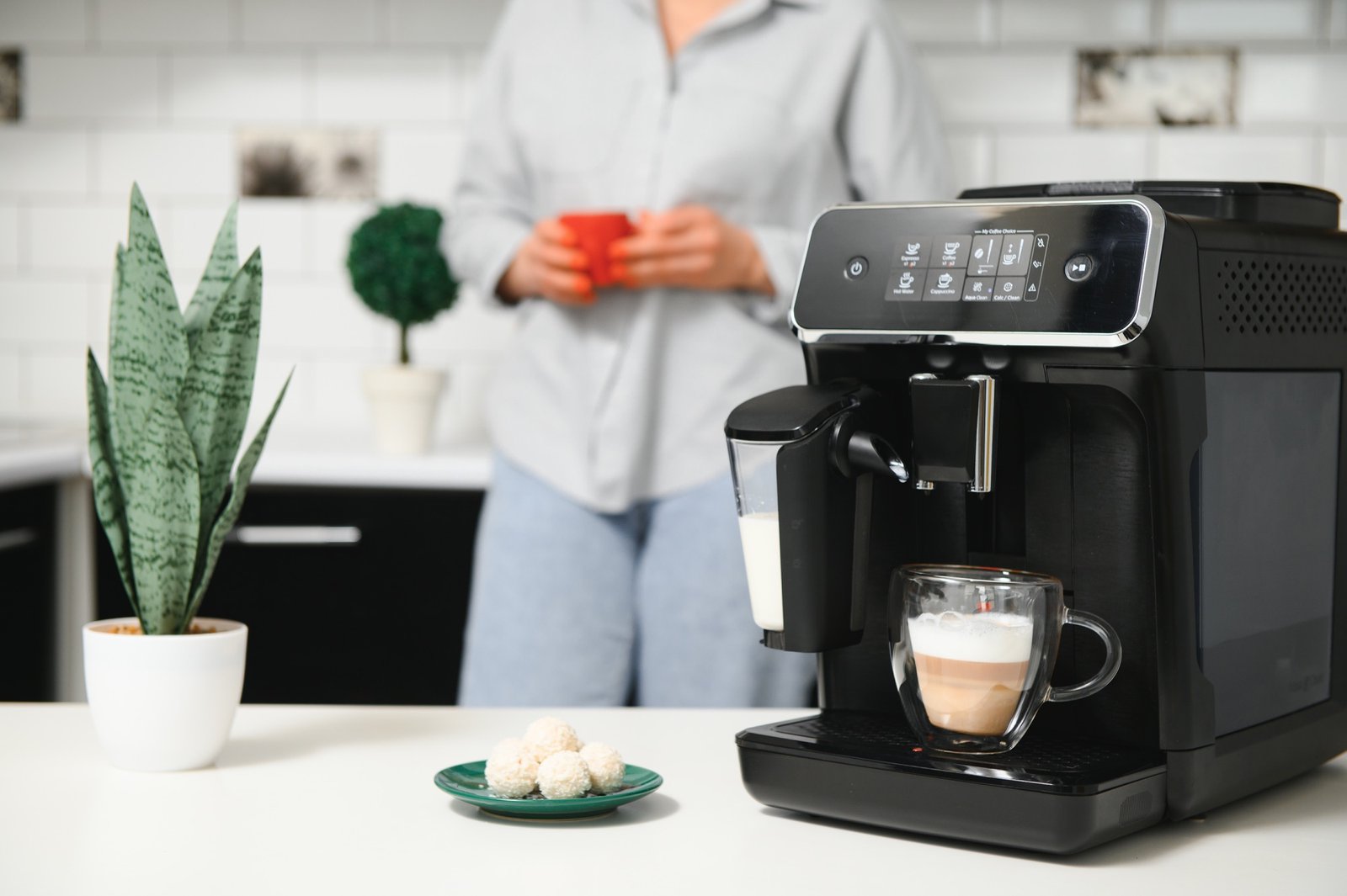 Philips Kaffeemaschine auf Küchentheke